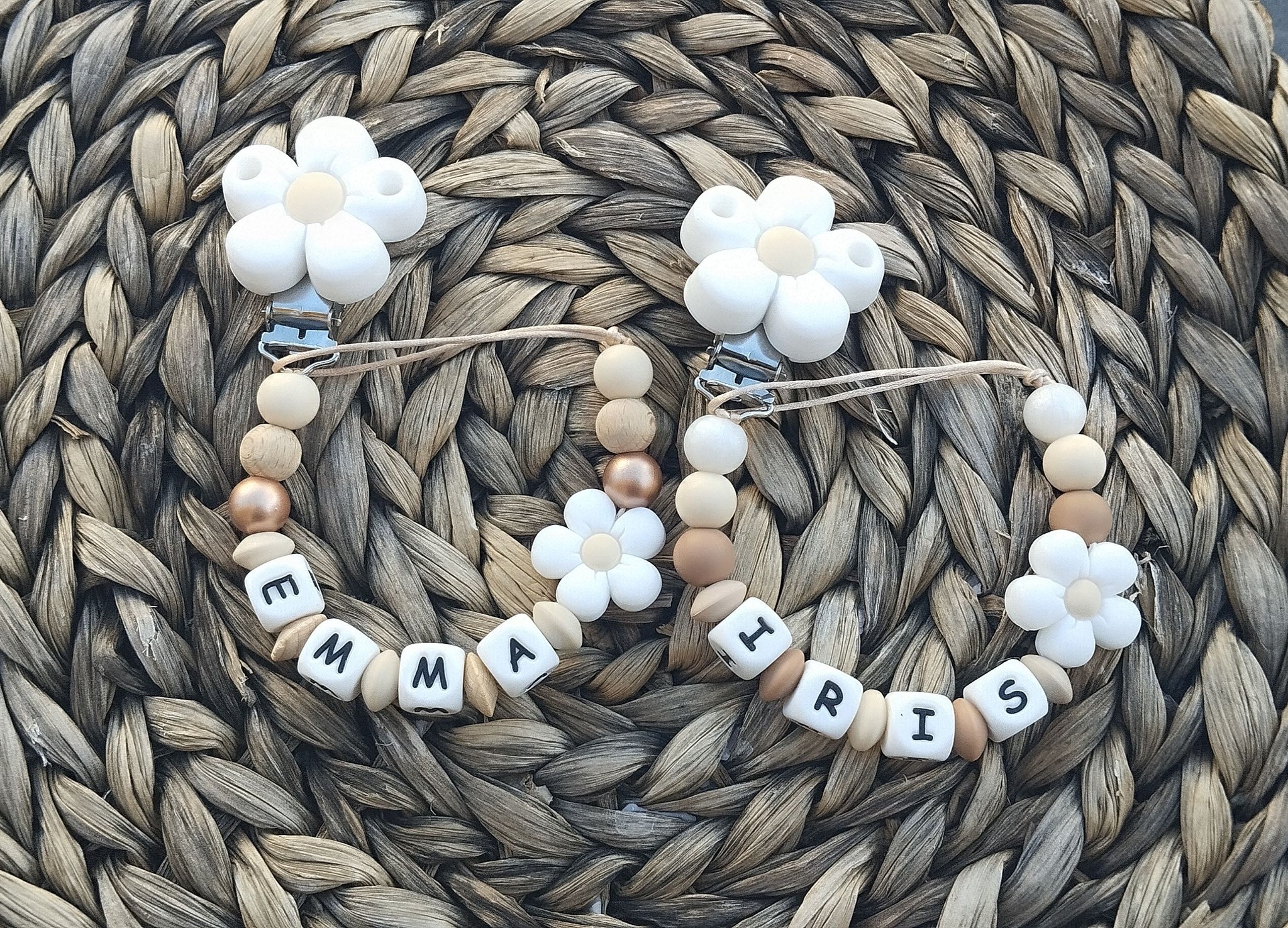 Attache tétine personnalisée marguerite